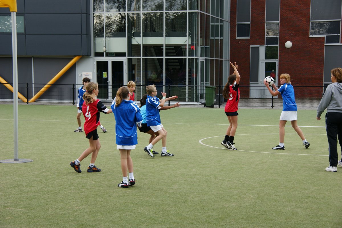 Korfbal D2  8 oktober-16.JPG